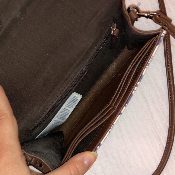 CHAPS Crossbody - Picture 2 of 3